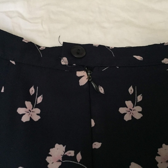 light floral pattern skirt knee length - Picture 2 of 4